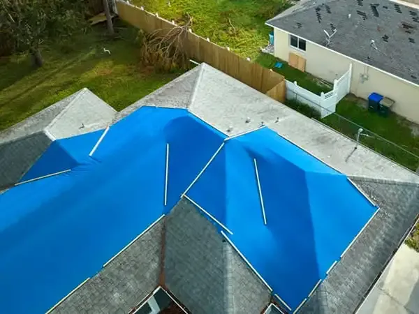 Highlights on Emergency Roof Tarping in Tampa